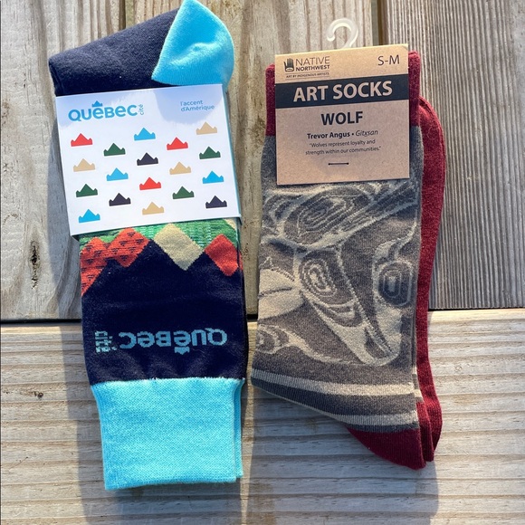 NWT Women’s Cotton Native Northwest and Quebec Socks - Picture 2 of 3